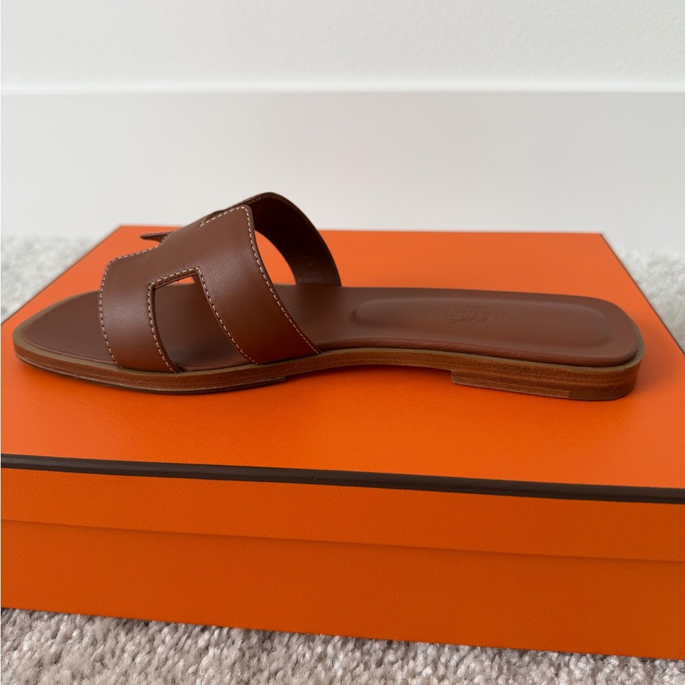 Hermes Oran Leather Sandals - Excellent Condition, Worn Once - Picture 6 of 16